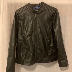 Vegan Leather bomber style jacket. Apt 9 size XL